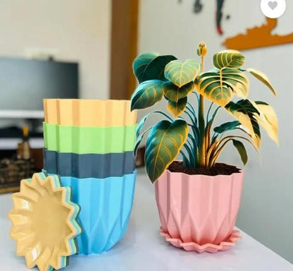 Cammy Plastic Star Flowerpots with Tray Multicolor Set of 5 Piece